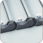 各スラット端に挿入されたエンドシュー